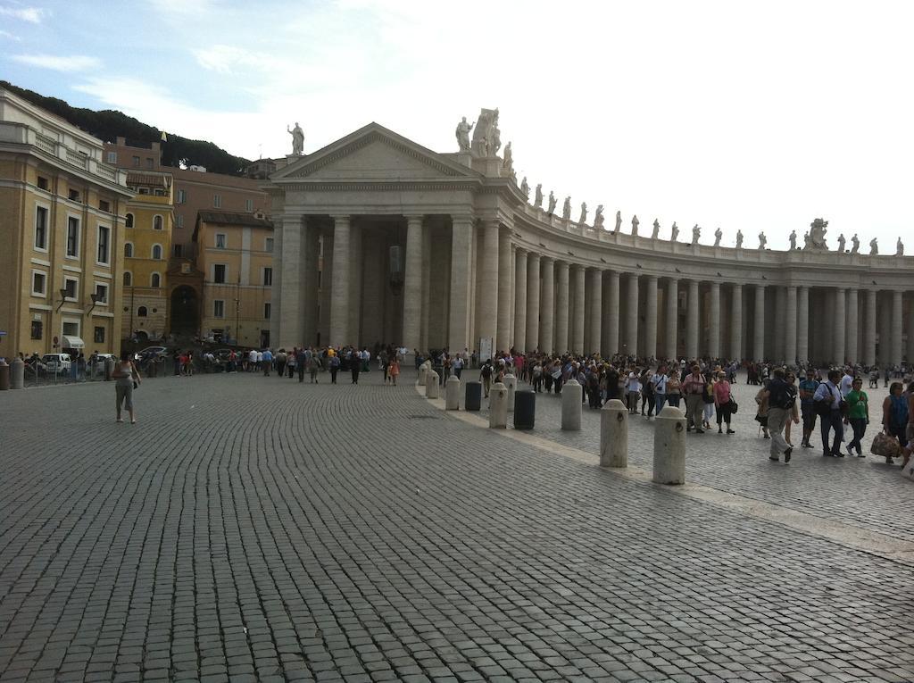 ローマUna Notte Ai Musei Vaticaniアパートメント エクステリア 写真